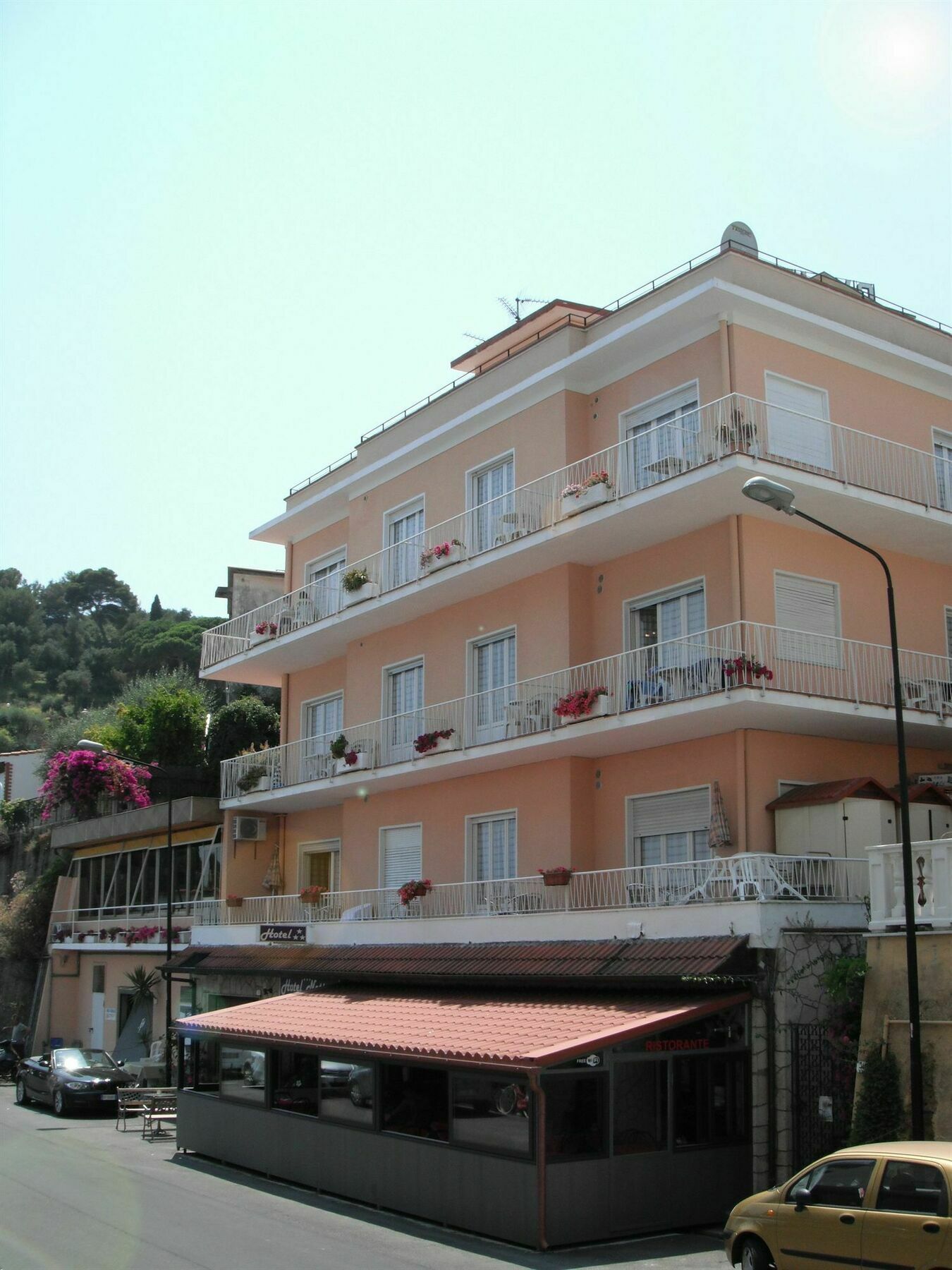 Hotel Nettuno Diano Marina Exterior photo